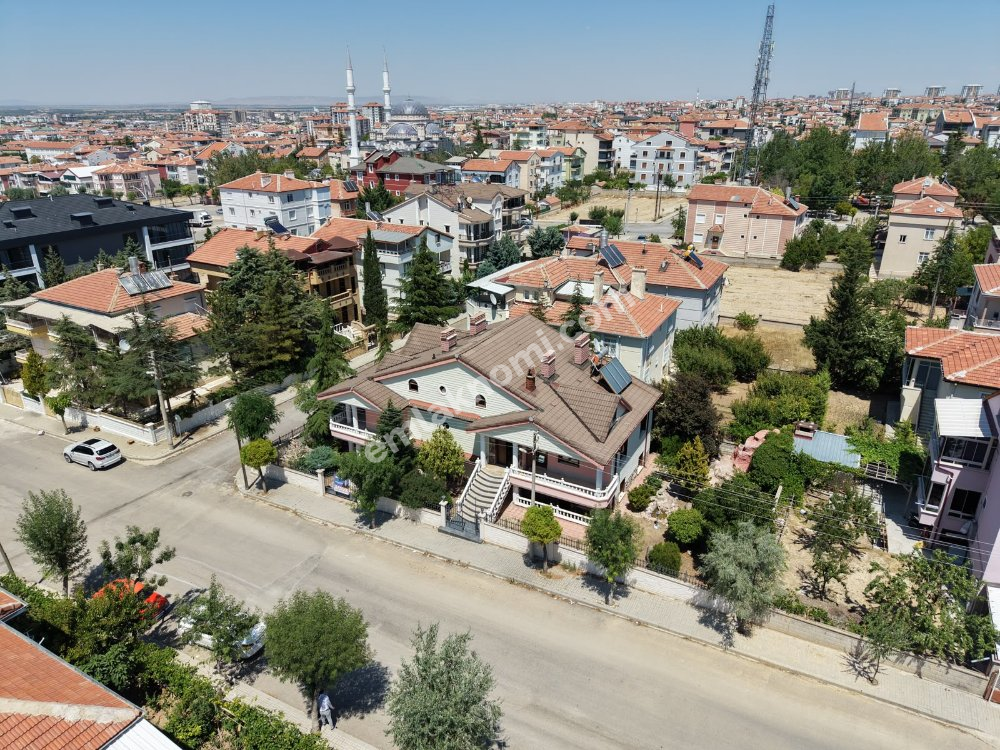 Karaman Mehmet Akif Ersoy Mahallesi Satılık 6+2 Villa | Emlakmaster - Fotoğraf 25