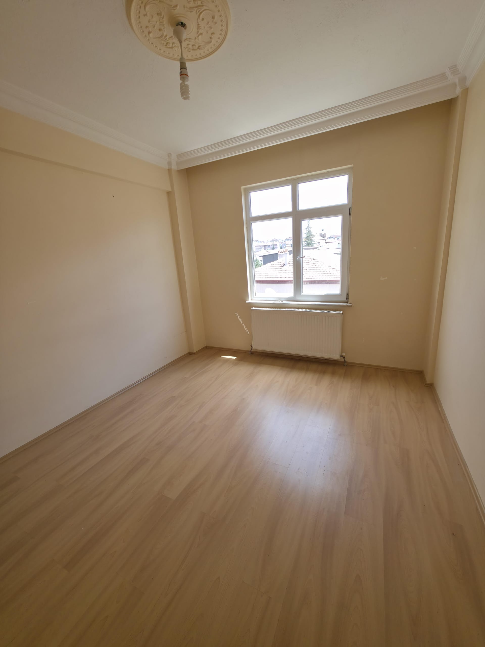 Karaman Yunuskent Mahallesi Kiralık 3+1 Daire | Emlakmaster - Fotoğraf 2