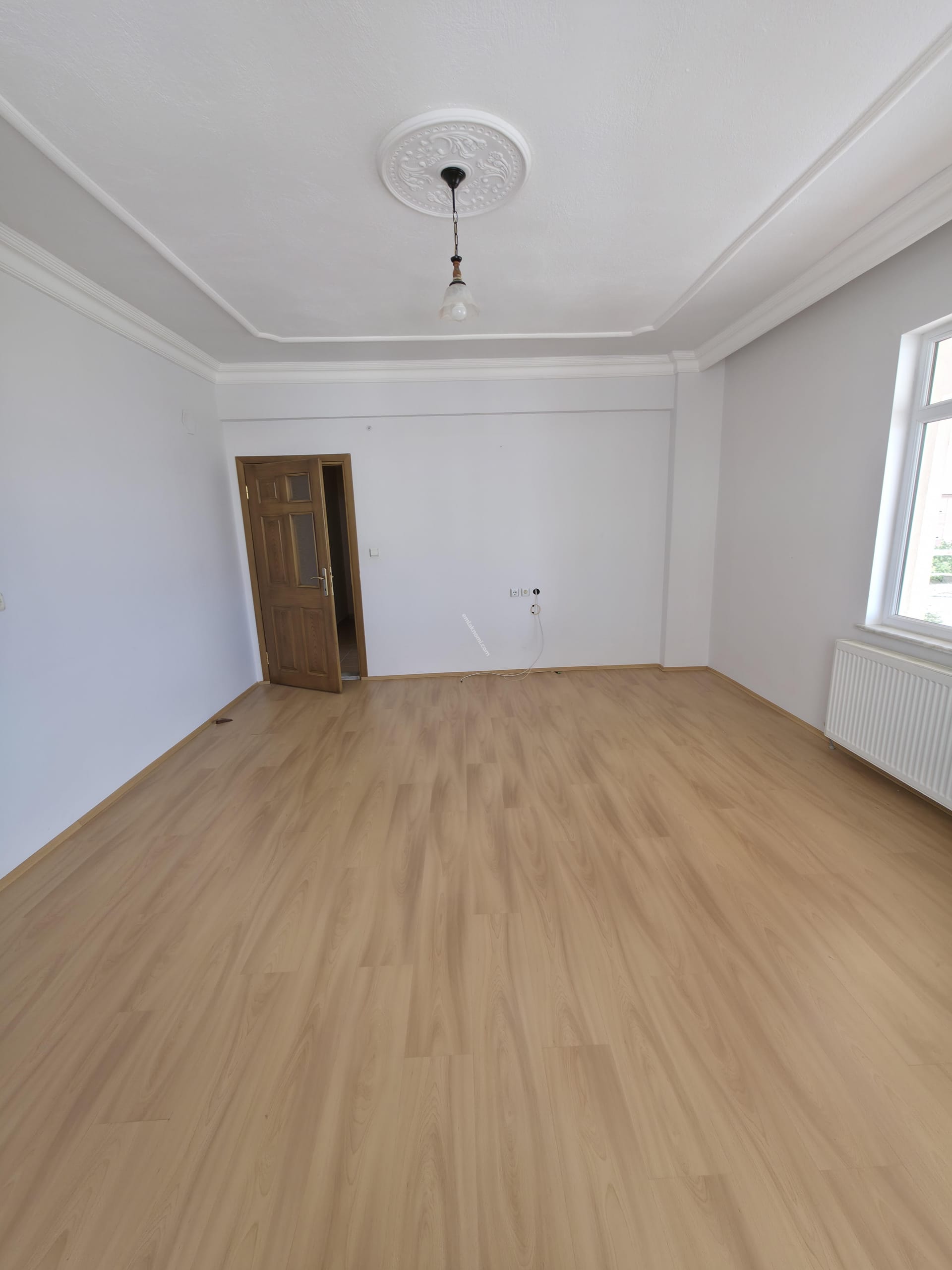 Karaman Yunuskent Mahallesi Kiralık 3+1 Daire | Emlakmaster - Fotoğraf 8