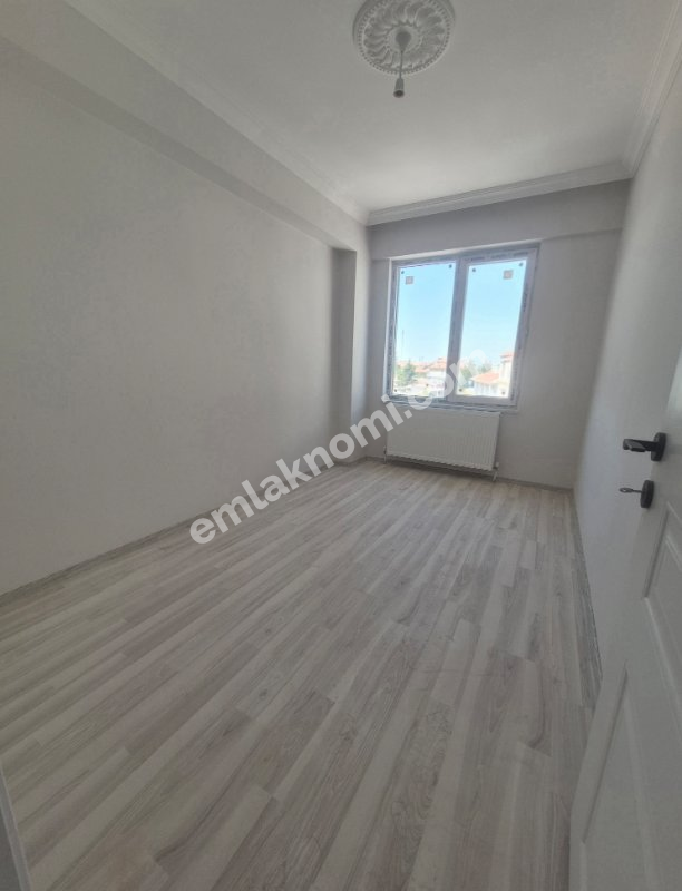 Ereğli Çömlekçi Mahallesi Satılık 2+1 Daire - Fotoğraf 17