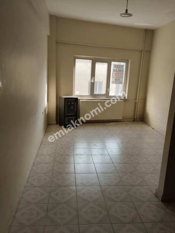 Ereğli Cumhuriyet Mahallesi Kiralık Dükkan - Fotoğraf 4