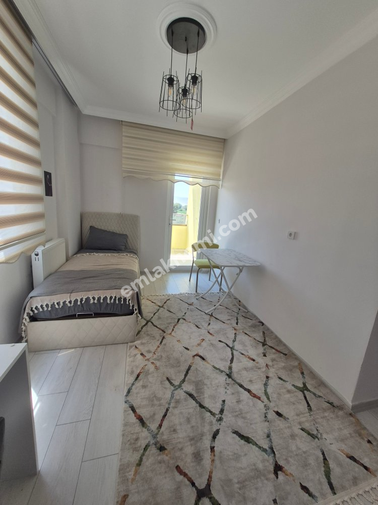 Ereğli Cumhuriyet Mahallesi Satılık 3+1 Daire - Fotoğraf 2