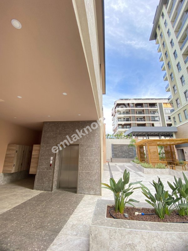 Antalya Alanya Satılık 1+1 Daire - Fotoğraf 11