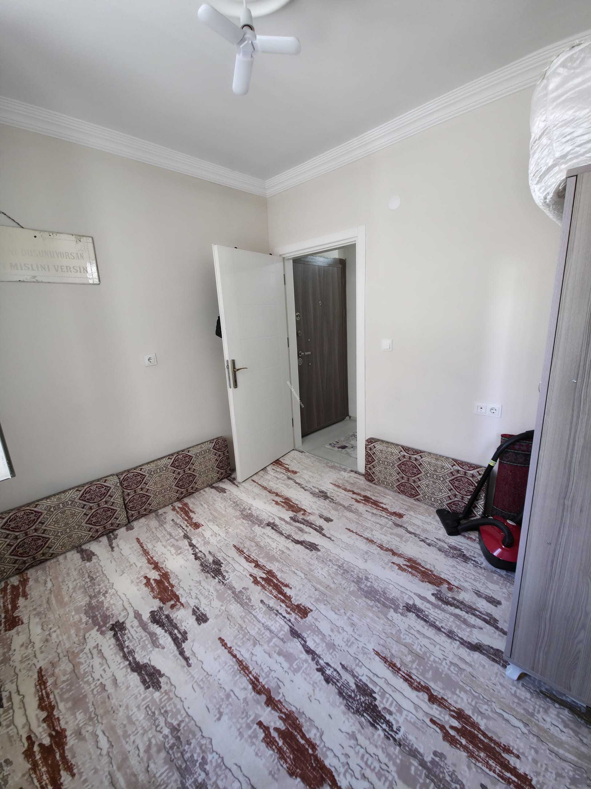 Karaman Abbas Mahallesi Satılık 1+1 Apart - Fotoğraf 4