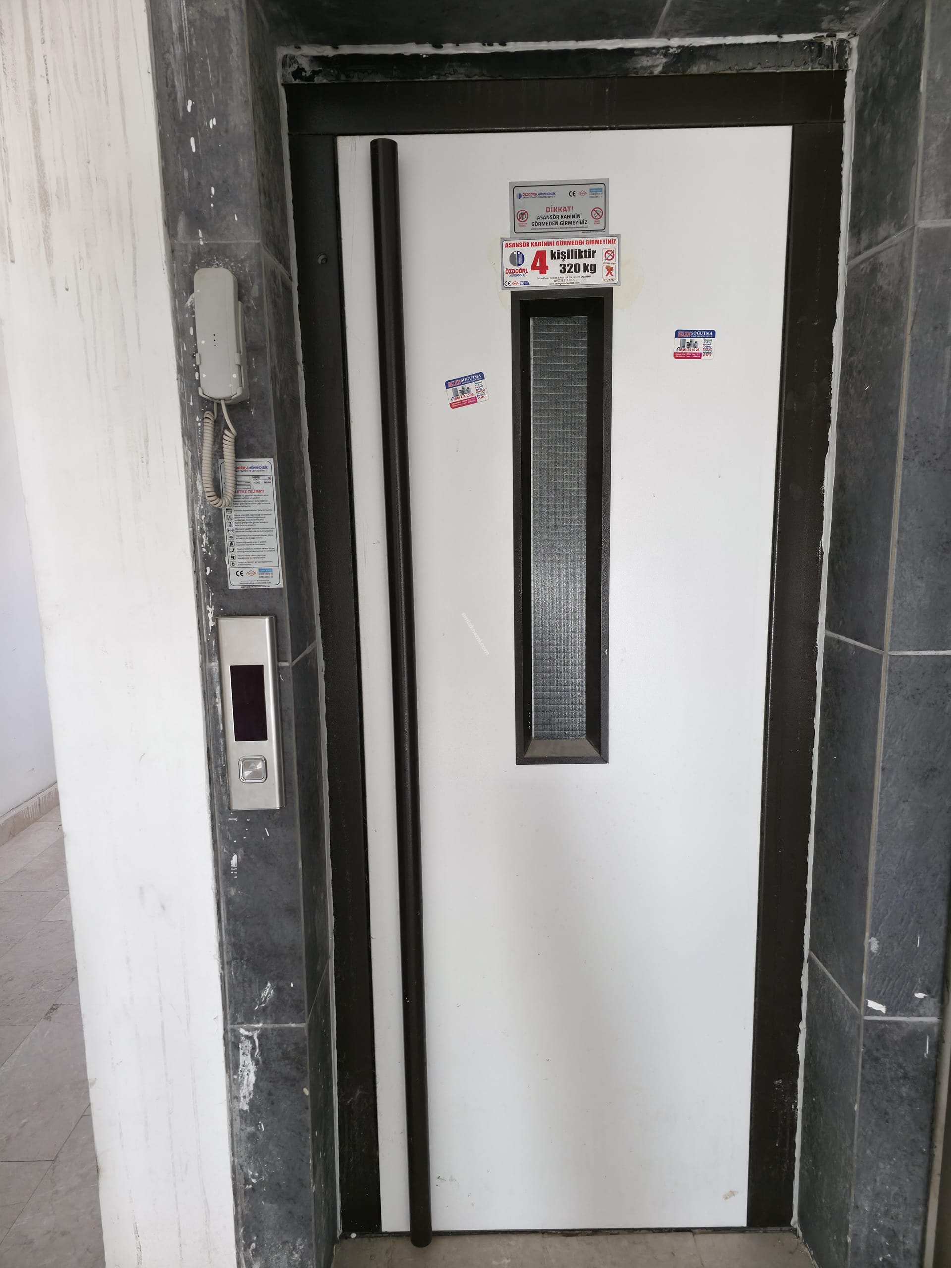 Karaman Abbas Mahallesi Satılık 1+1 Apart - Fotoğraf 13